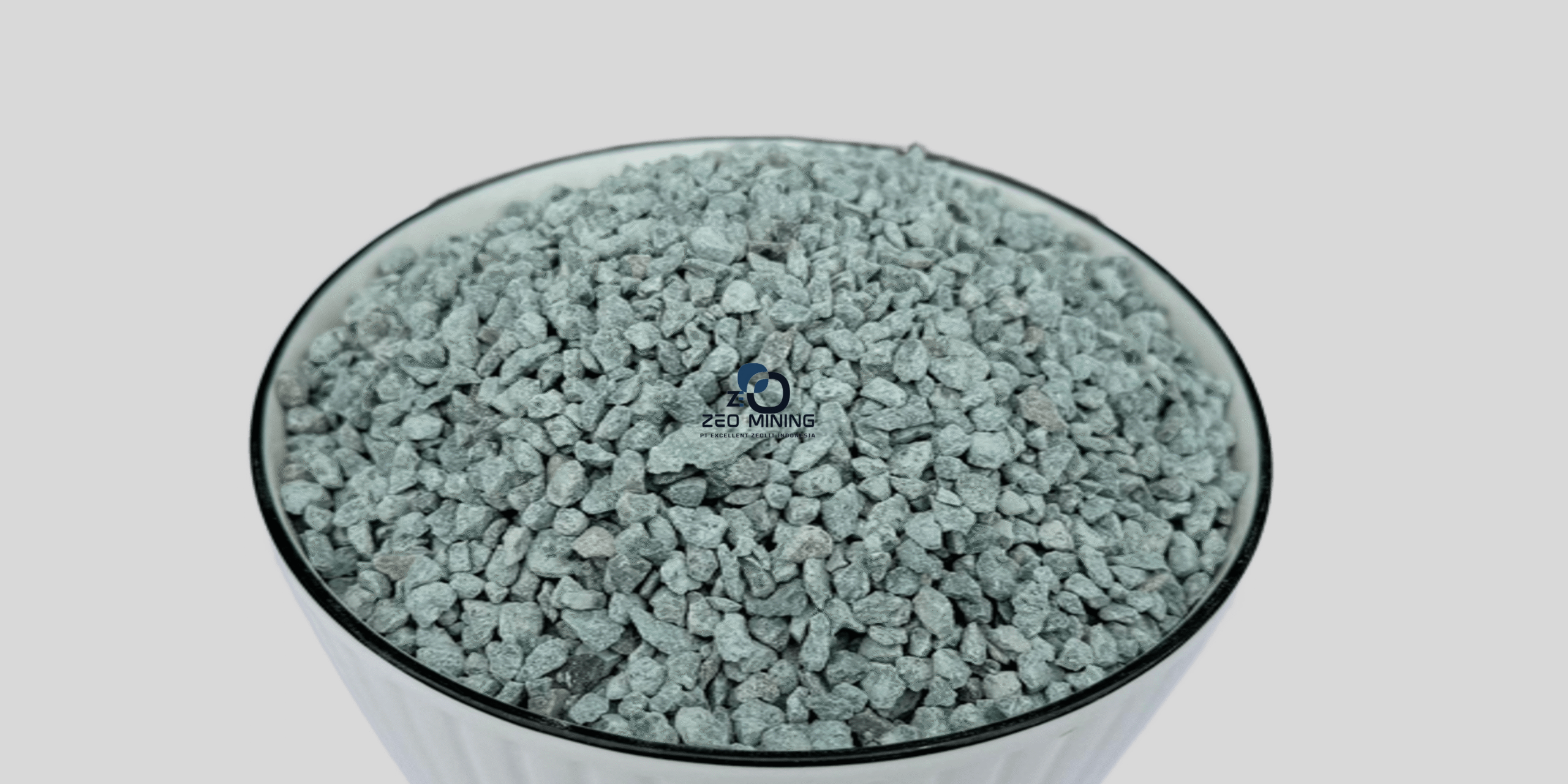 Zeolite-chips-zeomining-excellentzeolitindonesia